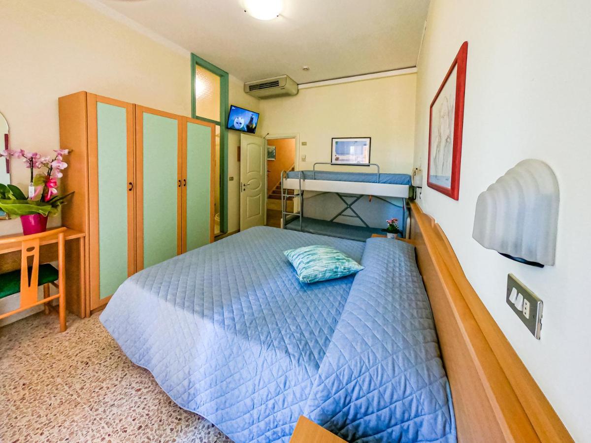 Hotel Simplon Bellaria-Igea Marina Buitenkant foto